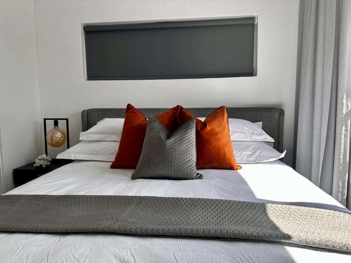 יוהנסבורג Stylish Executive Apartment With Power Backup מראה חיצוני תמונה