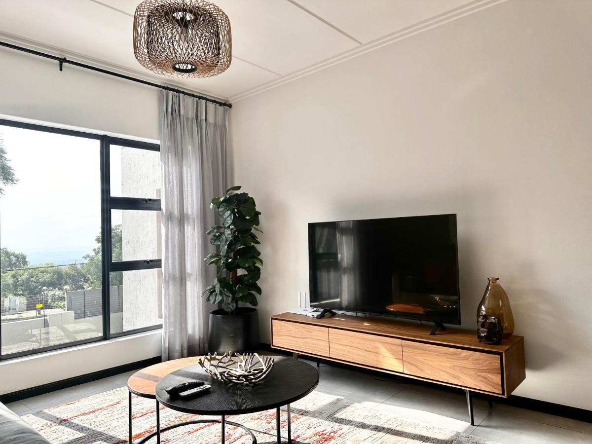 יוהנסבורג Stylish Executive Apartment With Power Backup מראה חיצוני תמונה