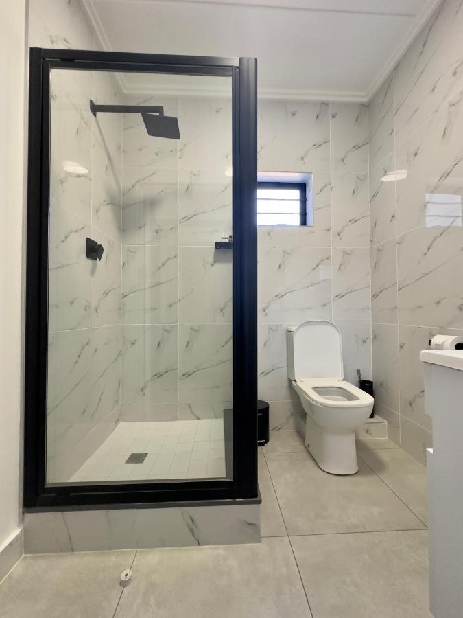 יוהנסבורג Stylish Executive Apartment With Power Backup מראה חיצוני תמונה
