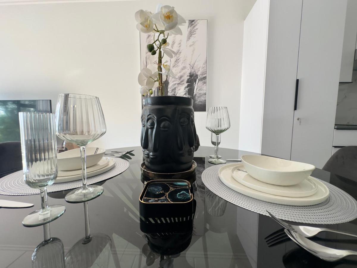 יוהנסבורג Stylish Executive Apartment With Power Backup מראה חיצוני תמונה