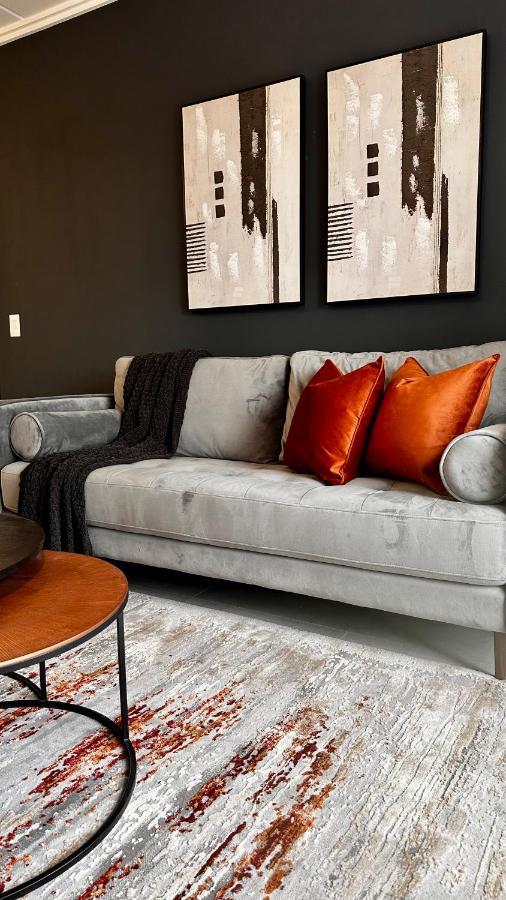 יוהנסבורג Stylish Executive Apartment With Power Backup מראה חיצוני תמונה