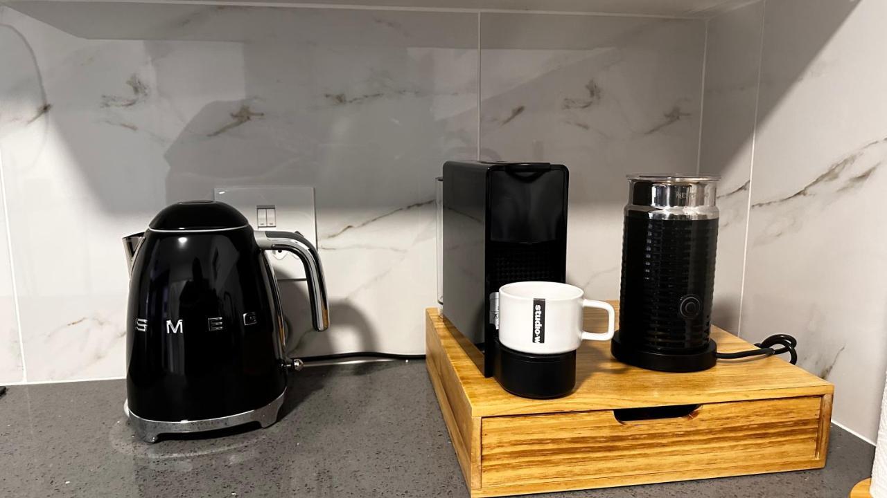 יוהנסבורג Stylish Executive Apartment With Power Backup מראה חיצוני תמונה