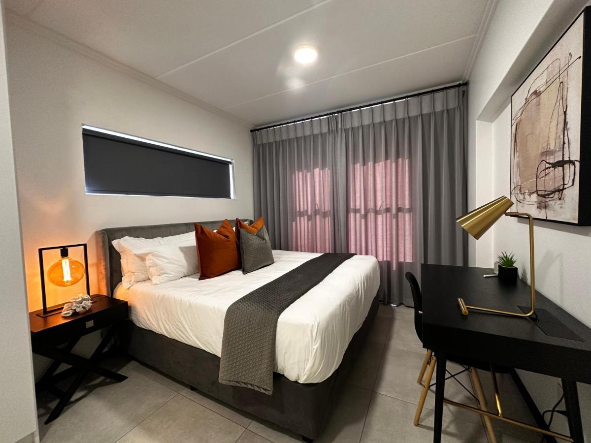 יוהנסבורג Stylish Executive Apartment With Power Backup מראה חיצוני תמונה