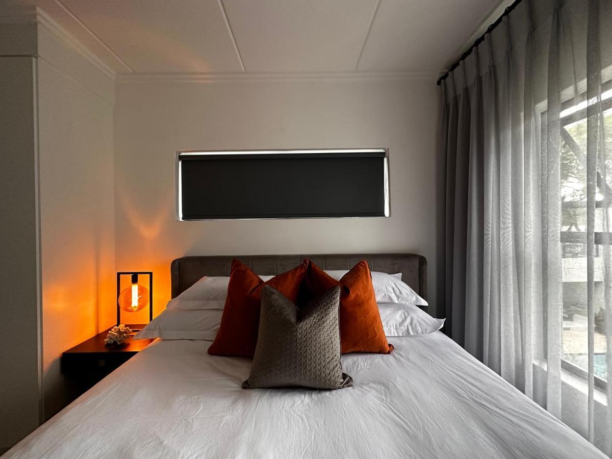 יוהנסבורג Stylish Executive Apartment With Power Backup מראה חיצוני תמונה